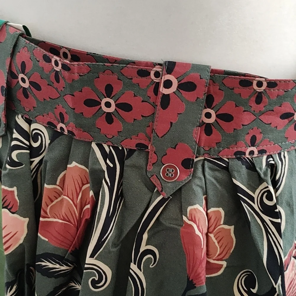 New FARM RIO Arabesque Floral Midi Skirt Size S